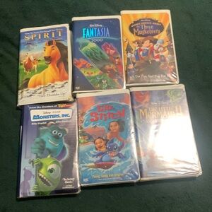 Children’s VHS MOVIES 6 total